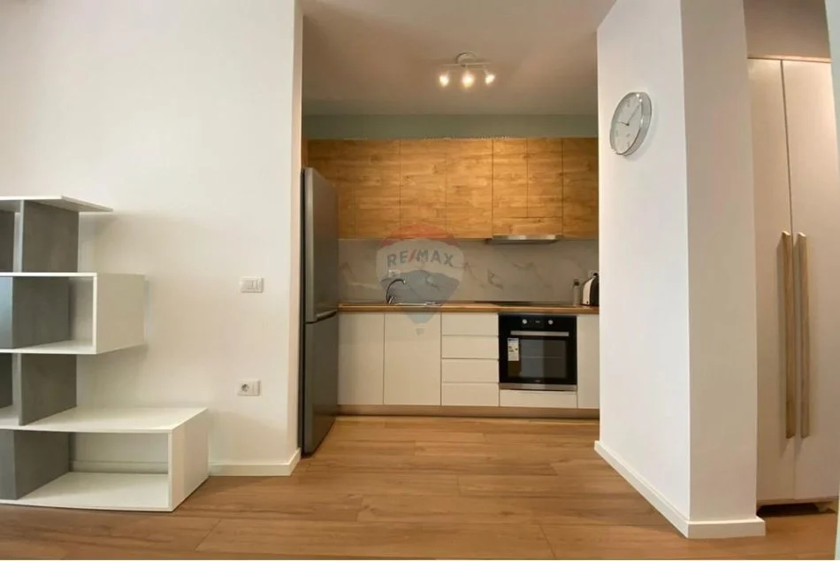 Tirane, jepet me qera apartament 1+1 Kati 2, 53 m² 550 € (Kodra e Diellit)