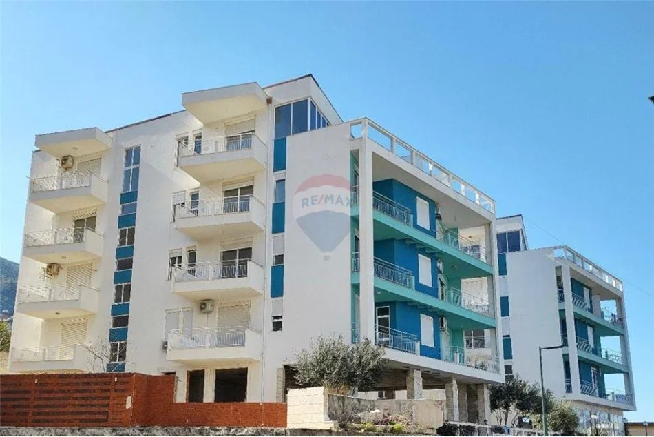 Vlore - Lungomare, shitet 2+1 , 117 m² 230.000 € (Rruga Dhimitër Konomi, Vlorë)