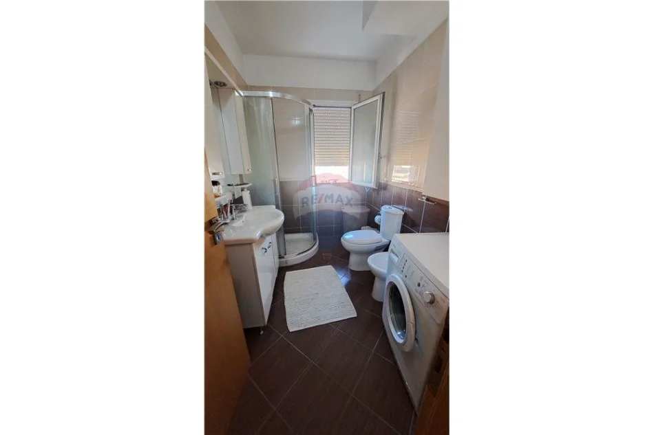 Vlore, shitet apartament 3+1+Ballkon Kati 7, 136 m² 210.000 € (Rruga Misto Mele, Vlore (Tregu Orizit))