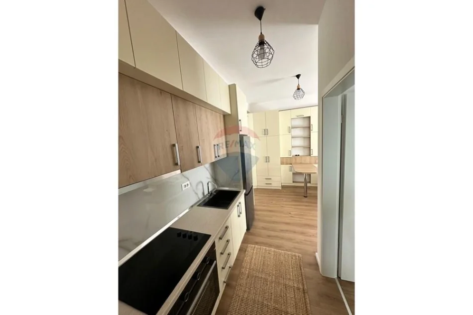 Tirane, jepet me qera apartament 1+1+Ballkon , 65 m² 450 € (Rezidenca Kadiu)