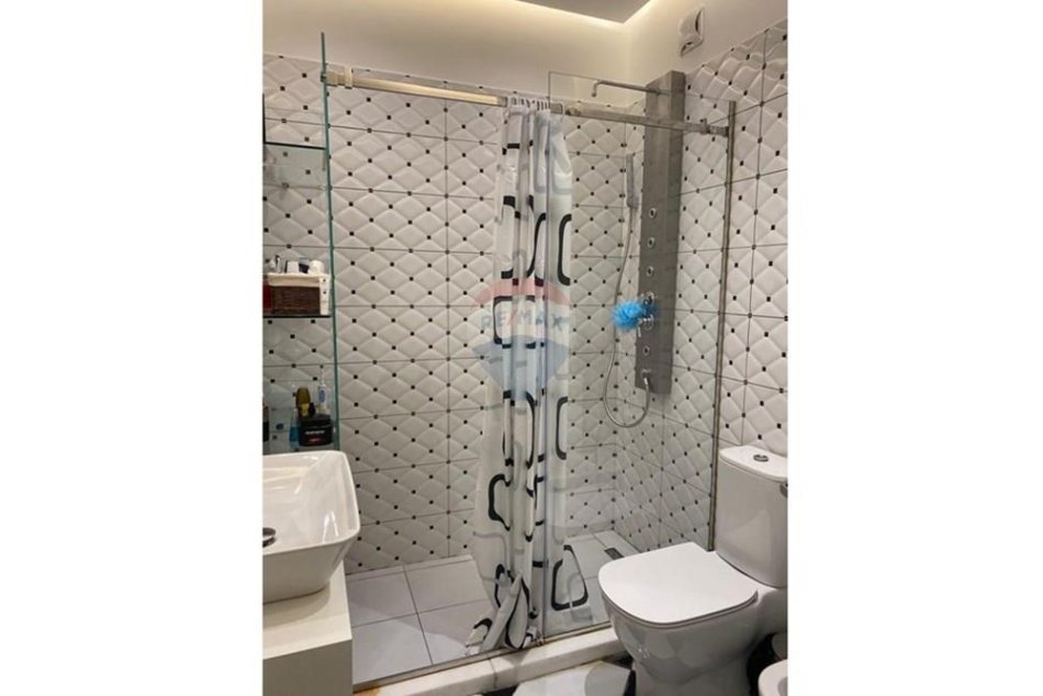 Tirane, jepet me qera apartament 1+1 , 56 m² 501 € 