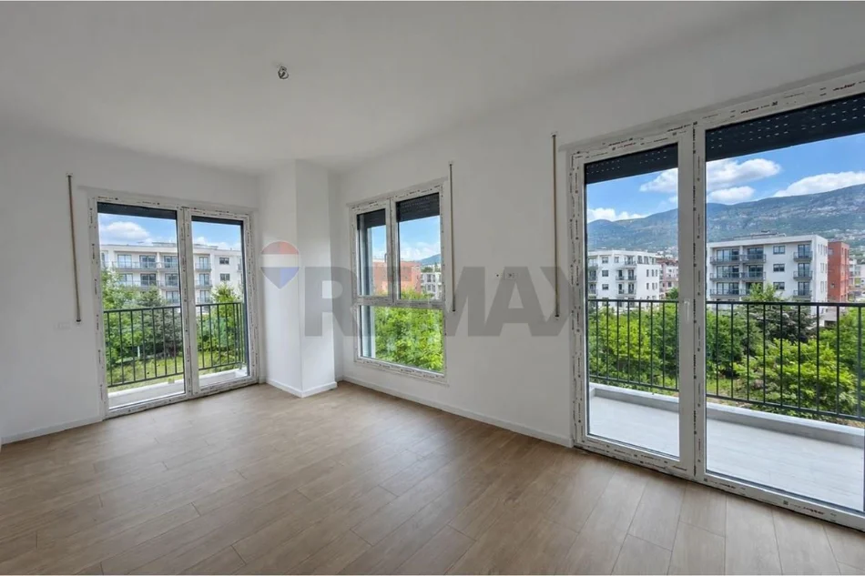 Tirane, shitet apartament 2+1 , 92 m² 156.000 € 