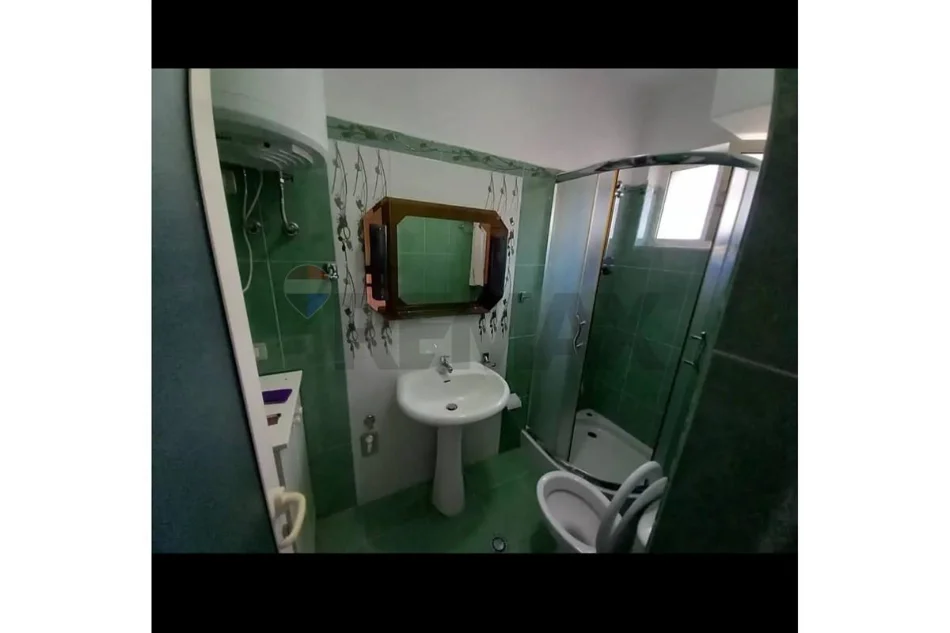 Tirane, jepet me qera apartament 2+1+Aneks+Ballkon Kati 3, 82 m² 550 € (irfan tomini)