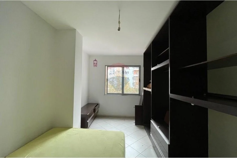 Tirane, shitet apartament 2+1 , 85 m² 130.000 € (Yzberisht)