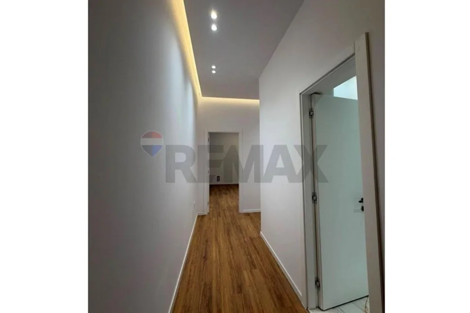 Tirane, shitet apartament 2+1 , 102 m² 220.000 € (Rruga Eduard Mano)