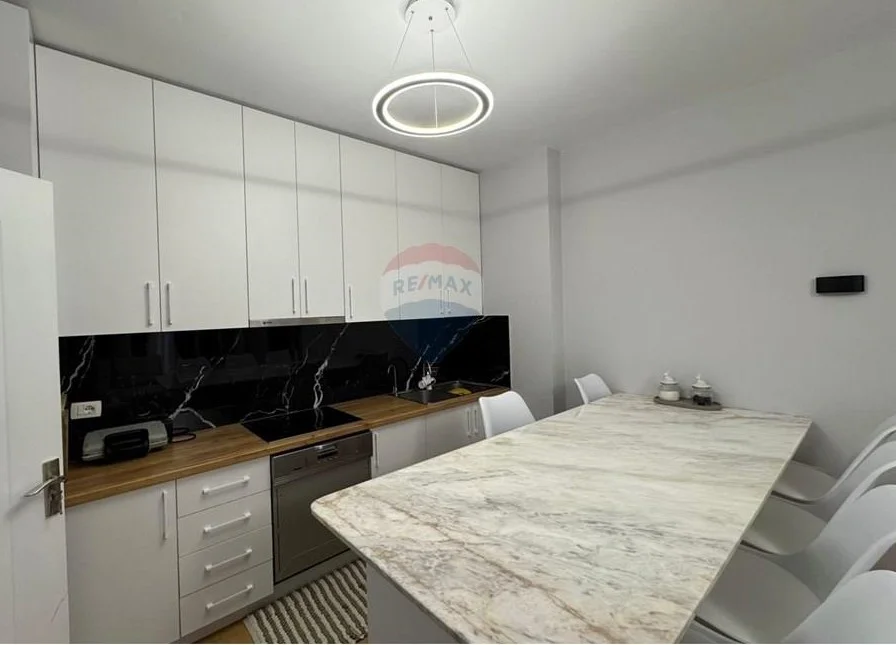 Tirane, shitet apartament 2+1 , 110 m² 195.000 € (vila l)