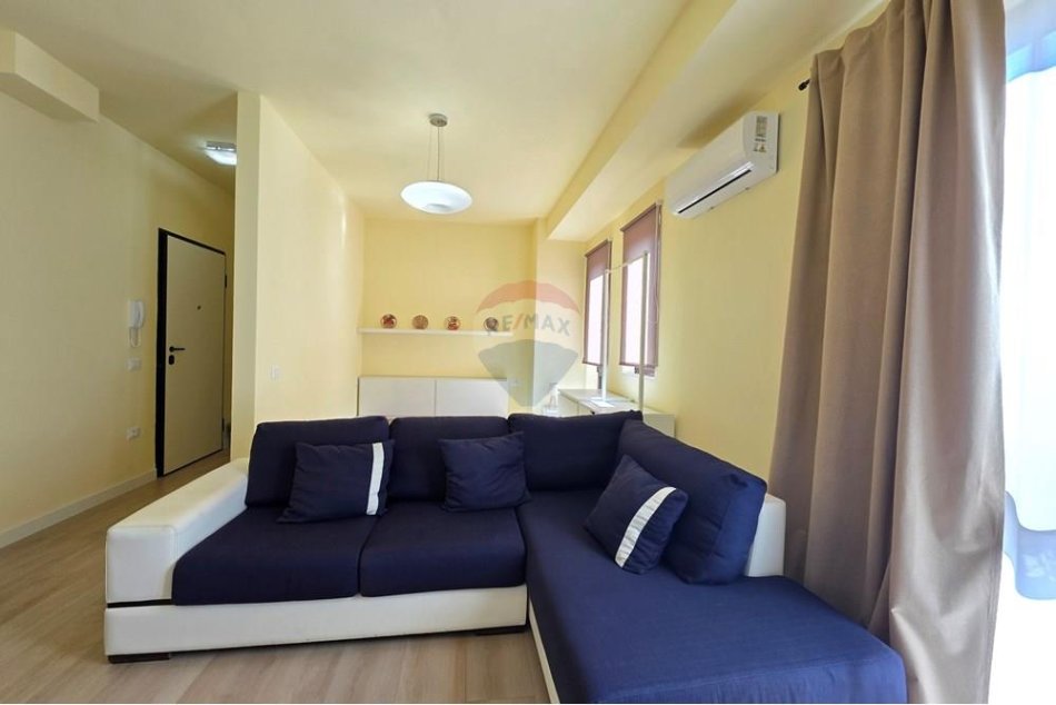 Tirane, jap me qera garsonier 1+1 Kati 2, 46 m² 680 € (Rruga Besim Imami, Rezidenca Gardenia)