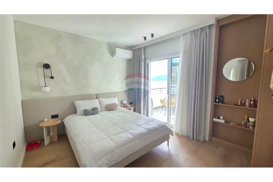 Vlore - Lungomare, shitet apartament 2+1 Kati 10, 127 m² 328.500 € (Rruga Reshat Osmani, pran shkolles se Marines, Vlore)