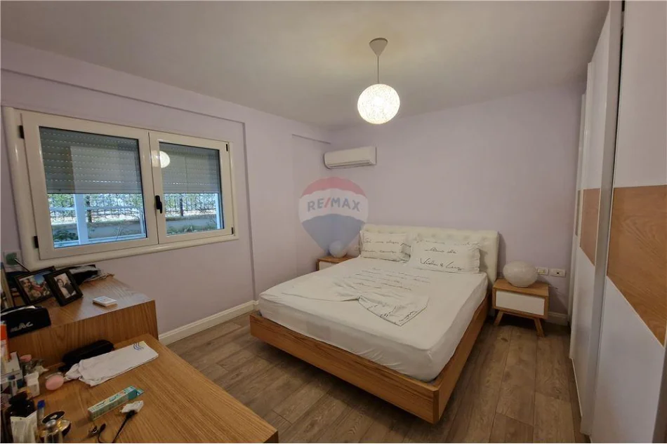 Vlore - Lungomare, shitet apartament 2+1+Ballkon Kati 1, 185 m² 290.000 € (Rruga Stefan Pano, Uji i Ftohte, Vlore)