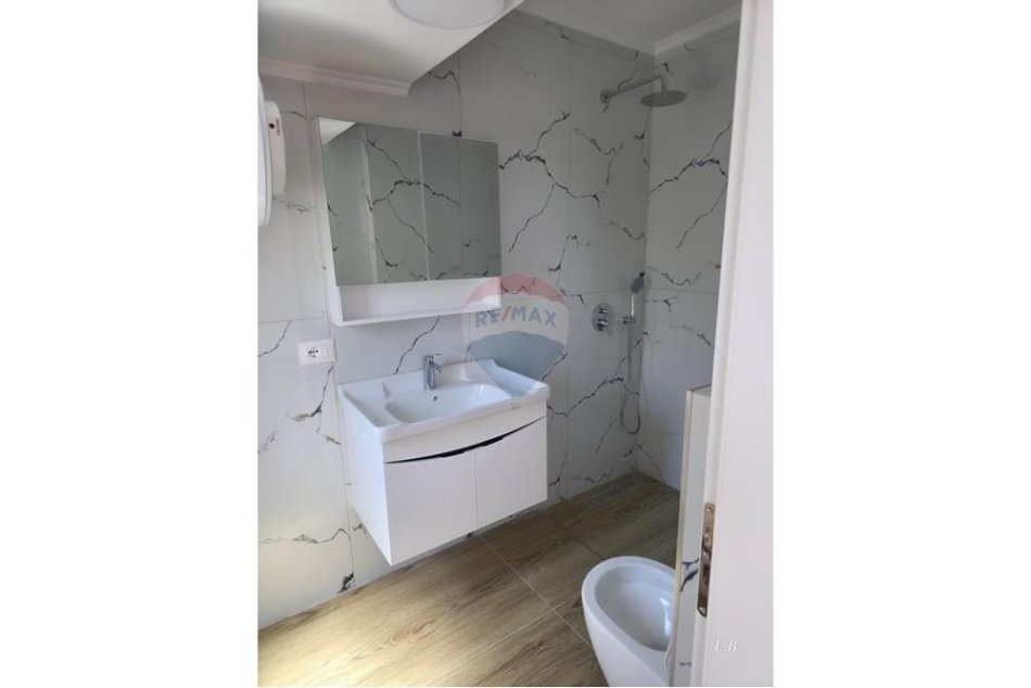 Tirane, shitet garsonier 1+1 Kati 3, 30 m² 95.000 € (Myslym Shyri, Tiranë (ID: 530221059-320)