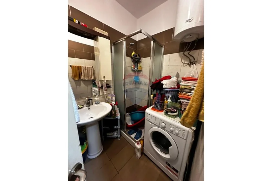 Tirane, shitet apartament 1+1 Kati 3, 76 m² 122.000 € 