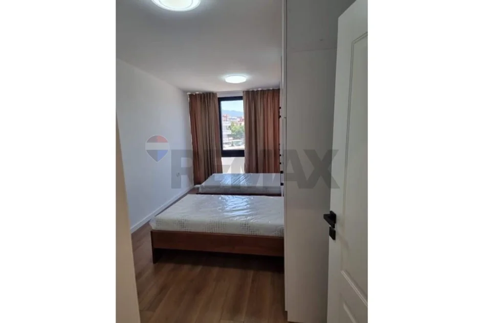 Tirane, jepet me qera apartament , 98 m² 450 € 