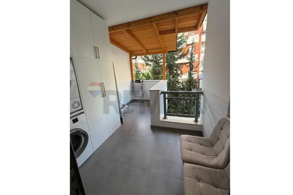 Tirane, jepet me qera apartament 1+1 Kati 2, 65 m² (Liqeni i Thate)