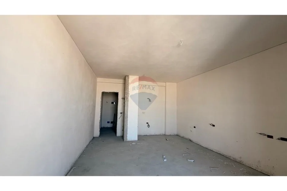 Tirane, shitet garsonier , 80 m² 90.000 € 