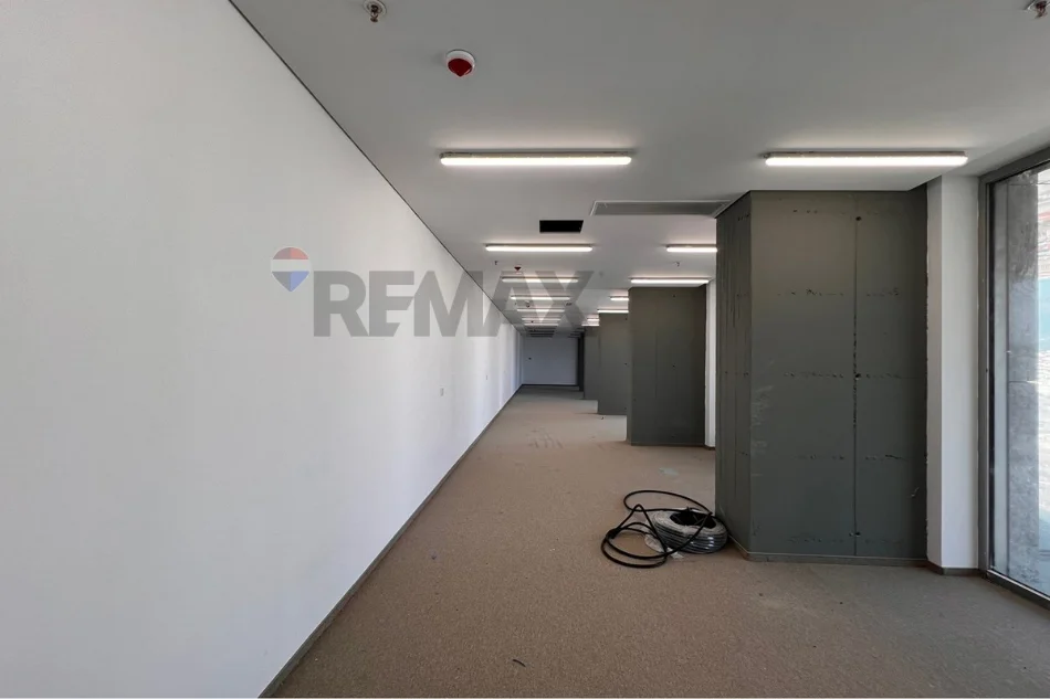 Tirane, jepet me qera ambjent biznesi , 460 m² 15.000 € (rruga elbasanit)
