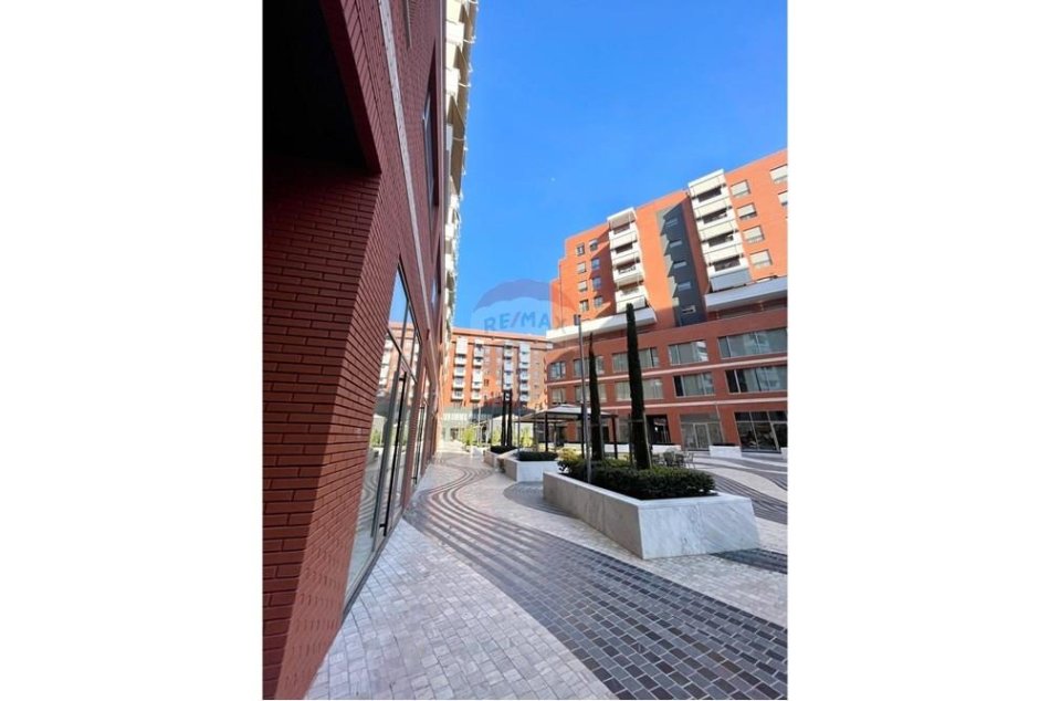 Tirane, jepet me qera apartament 1+1+Ballkon Kati 2, 63 m² 650 € (Kompleksi Delijorgji)