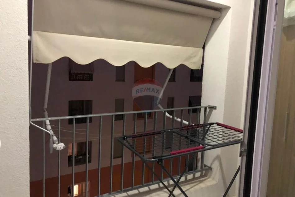 Tirane, jepet me qera apartament , 54 m² 425 € 