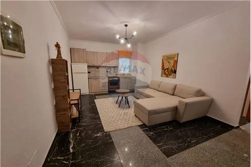 Tirane, jepet me qera apartament 1+1 , 78 m² 450 € (Kodra e Diellit, Shqipëri)