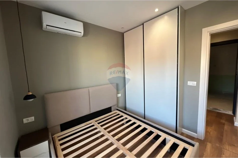 Tirane, shitet apartament 1+1+Ballkon Kati 3, 53 m² 150.000 € (Rruga Mine Peza)
