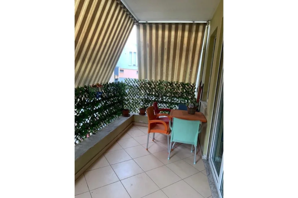 Tirane, jepet me qera apartament 1+1+Ballkon Kati 1, 80 m² 550 € (Eduart Mano)
