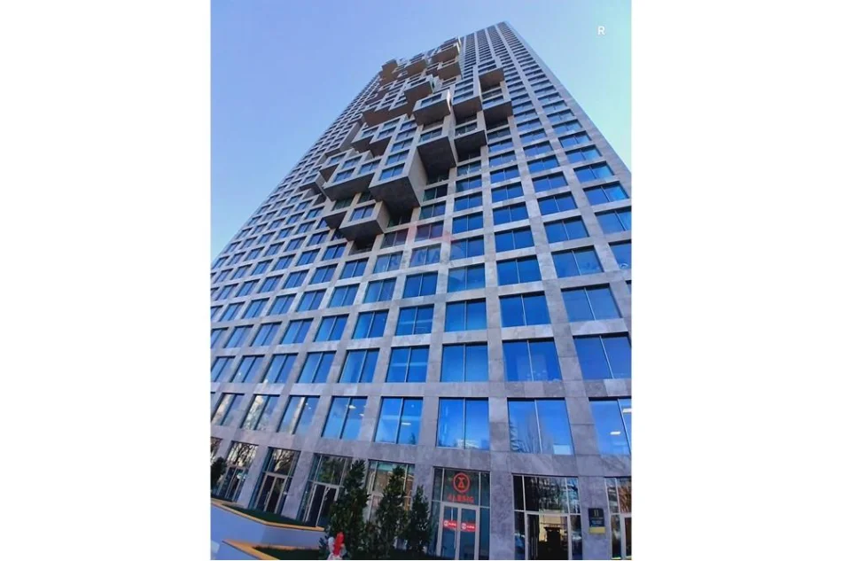 Tirane, shitet apartament , 138.000 m² 569.000 € 