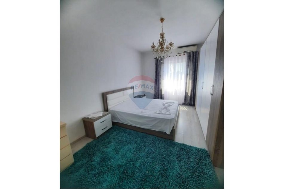 Tirane, jepet me qera apartament 2+1 , 109 m² 901 € 