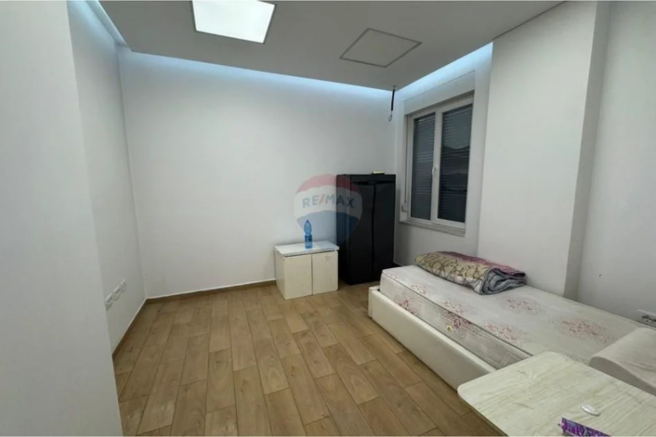 Tirane, shitet apartament , 135 m² 228.000 € 