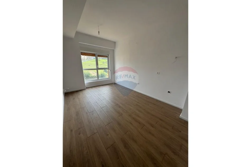 Tirane, shitet apartament , 55 m² 95.000 € (Kompleksi Mangalem, Tiranë)