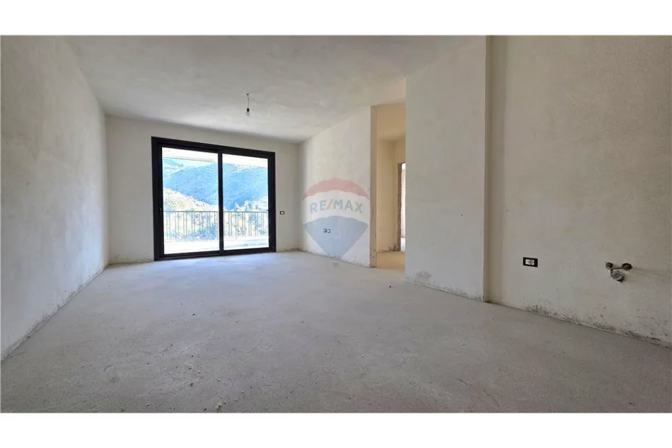Vlore - Lungomare, shitet apartament 2+1 Kati 7, 102 m² 296.000 € (Rruga Murat Terbaci, Vlore)