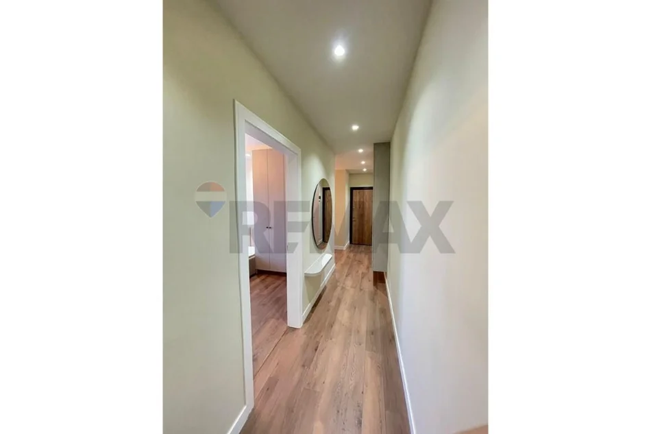 Tirane, jap me qera apartament 2+1 Kati 2, 76 m² 700 € (Kopshti Botanik)
