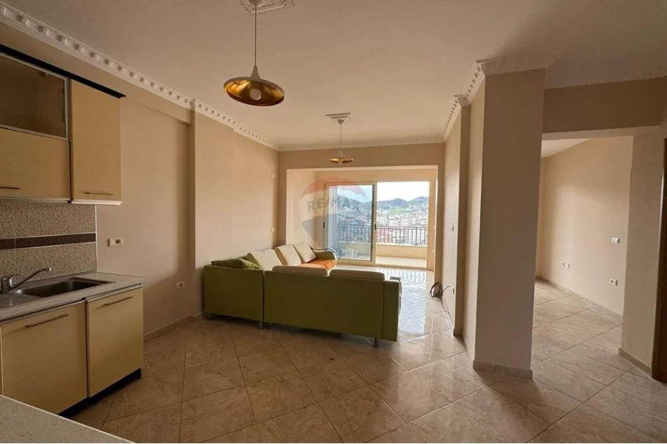 Tirane, jepet me qera apartament 2+1 , 127 m² 350 € 
