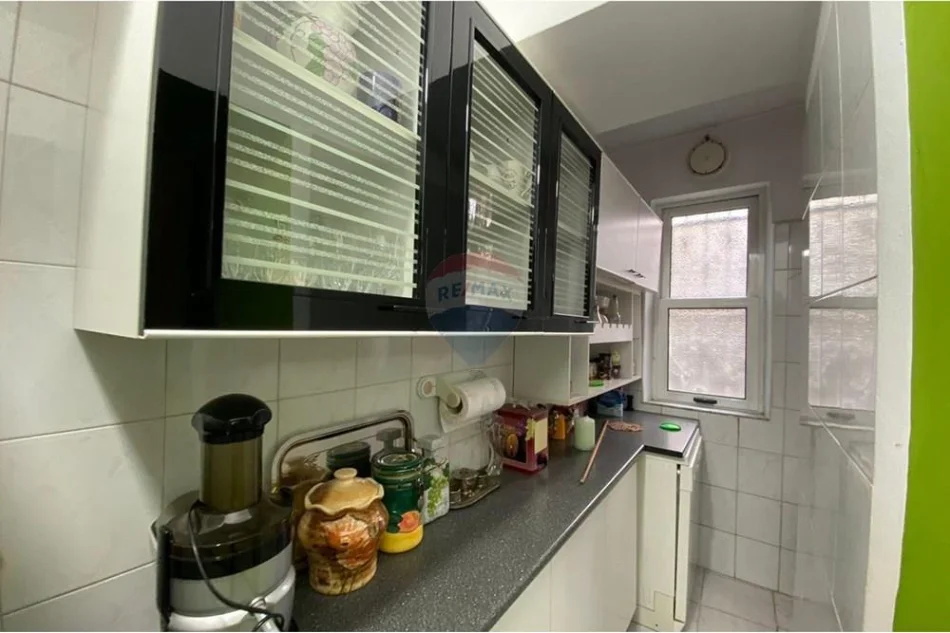 Tirane, shitet apartament , 152 m² 220.000 € (Rruga Kont Leopold Bertold, Tiranë)