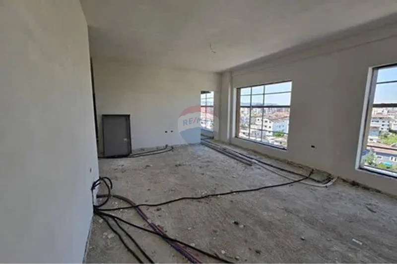 Tirane, shitet apartament , 105 m² 220.006 € (Bulevardi i Ri, Tiranë)