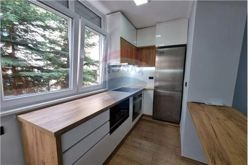 Tirane, jepet me qera apartament 1+1 Kati 1, 60 m² 600 € (Myslym Shyri, Shqipëri)