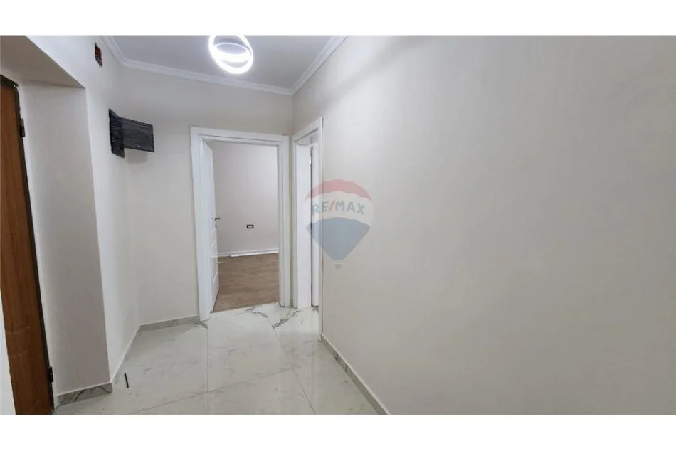 Tirane, jepet me qera apartament Kati 2, 85 m² 700 € 
