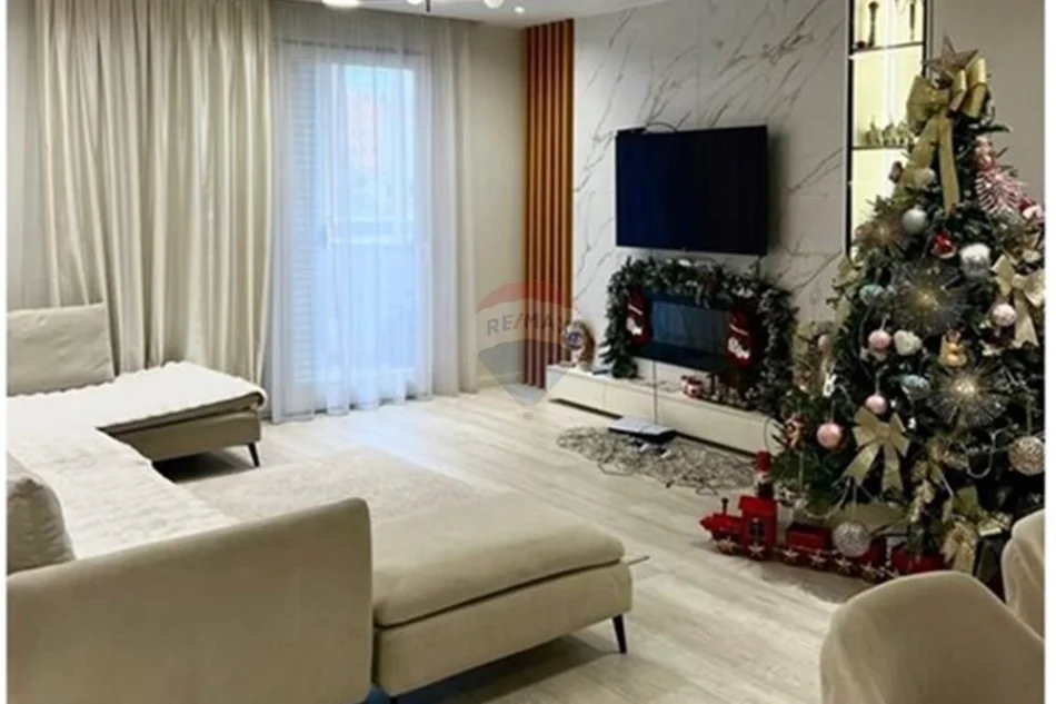 Tirane, shitet apartament , 125 m² 370.000 € 