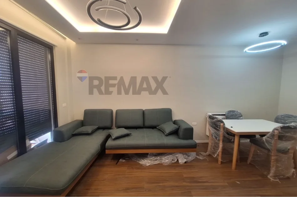 Tirane, jepet me qera apartament , 90 m² 800 € 