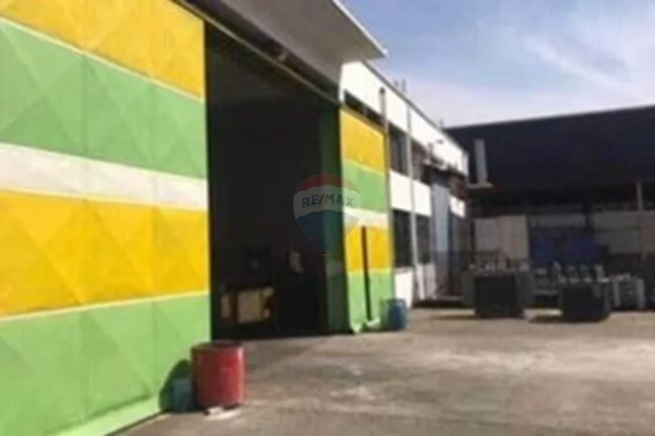 Tirane, shitet magazine Kati 0, 2.121 m² 1.100.000 € (autostrade)