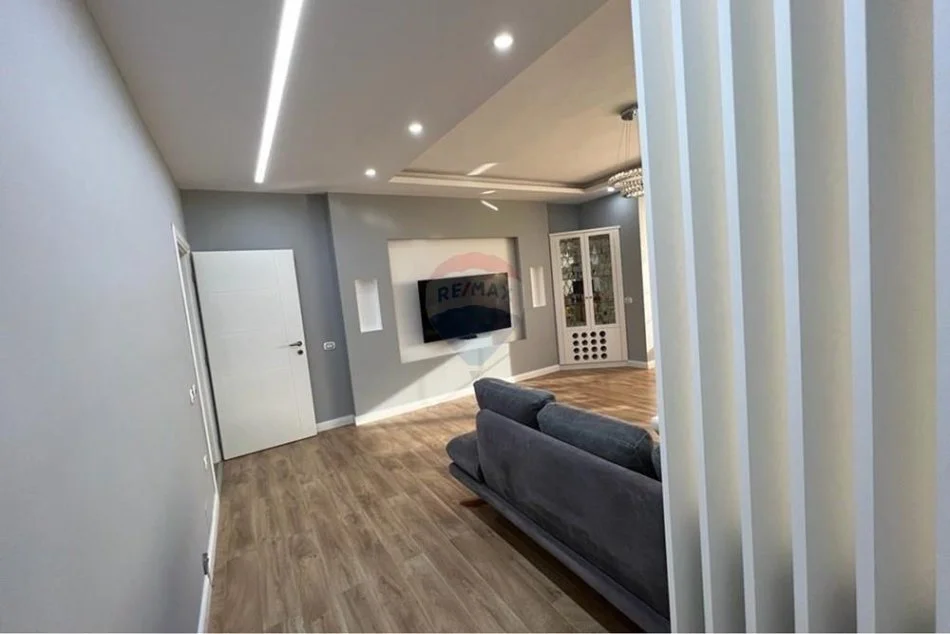 Tirane, shitet apartament 2+1 Kati 9, 118 m² 185.000 € (Rruga e Thesarit, Tiranë(ID: 530381003-234)