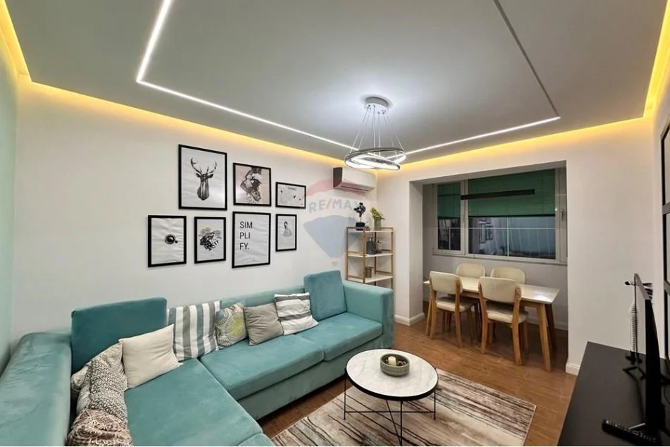 Tirane, jepet me qera apartament 1+1 Kati 2, 75 m² 900 € (rruga elbasanit)