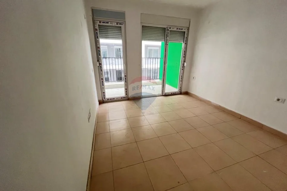 Tirane, shitet apartament , 142 m² 181.233 € 