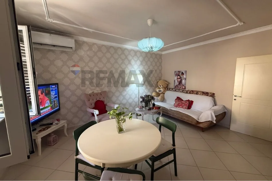 Tirane, jepet me qera apartament , 750 € 