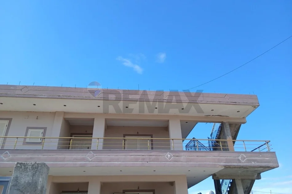Vlore, jepet me qera Vile 2+1+Aneks+Ballkon Kati 2, 135 m² 300 € (Rruga Left Sallata, Vlore)
