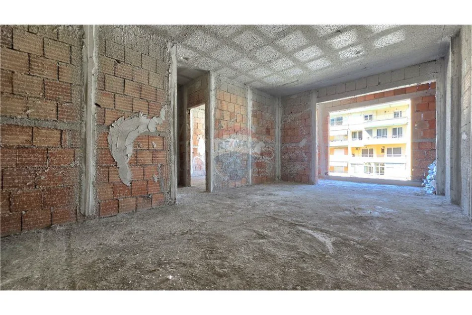 Vlore - Lungomare, shitet apartament 1+1 Kati 6, 77 m² 220.000 € (Kompleksi Poseidon, Lungomare, Vlorë)