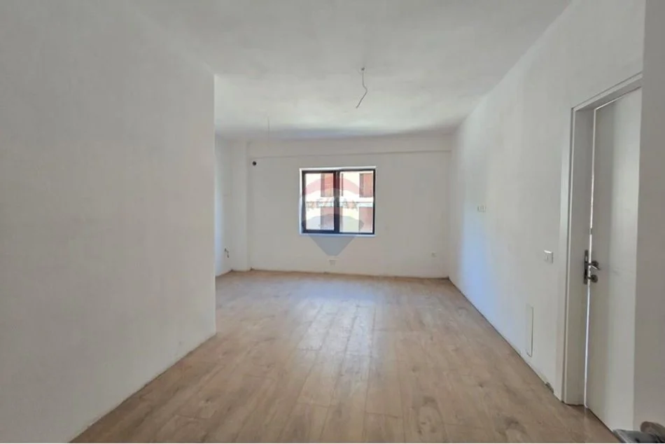 Tirane, shitet apartament 1+1 , 59 m² 118.000 € 