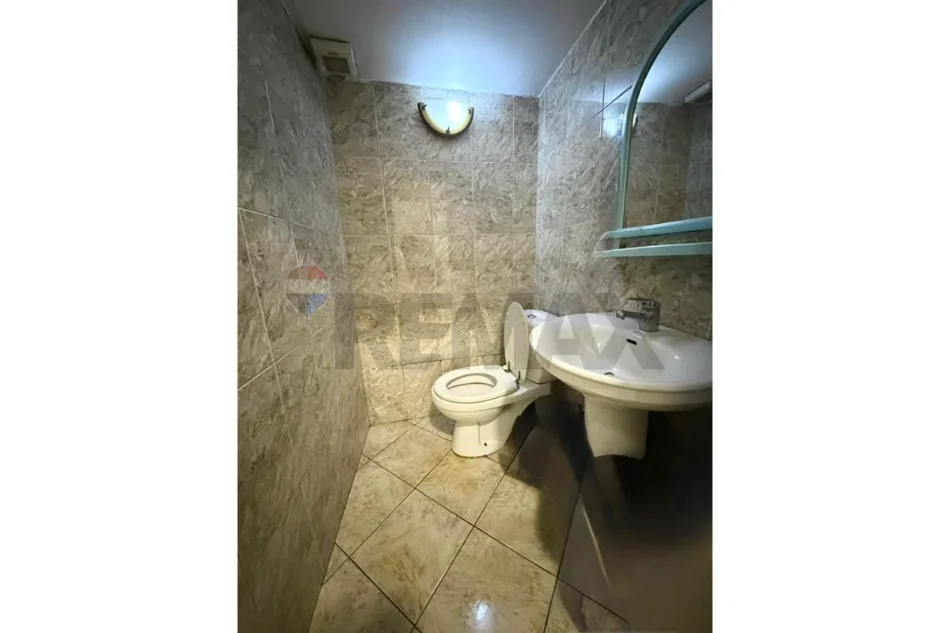 Tirane, jepet me qera , 50 m² 900 € 