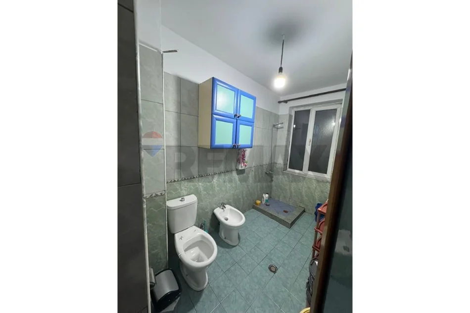 Tirane, shitet apartament , 112 m² 185.000 € 