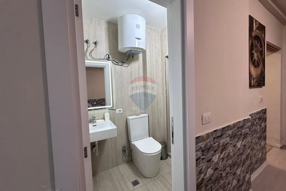 Tirane, jepet me qera apartament , 63 m² 680 € 