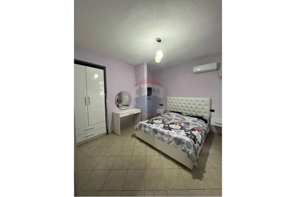 Tirane, jepet me qera apartament 1+1+Ballkon , 60 m² 450 € 