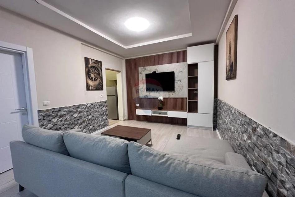 Tirane, jepet me qera apartament 2+1 Kati 0, 63 m² 650 € (Kodra e Diellit)